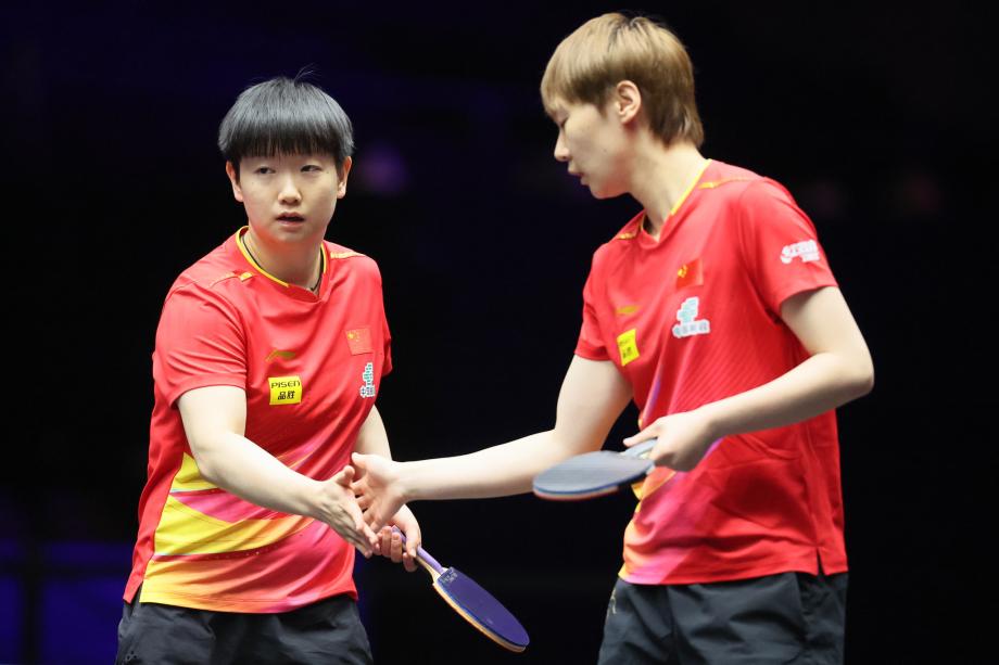 [图]孙颖莎/王曼昱3-2晋级下一轮  WTT美国四项冠军女双总决赛  十大乒乓球排名
