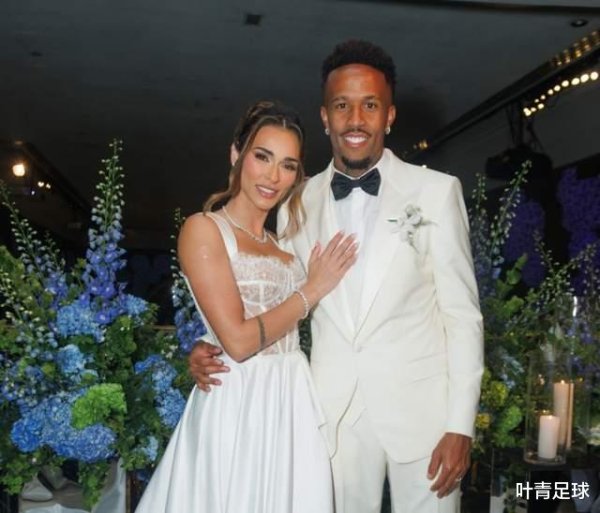 皇马27岁球星大婚 迎娶24岁二婚模特: 新婚夫妇养育3个孩子